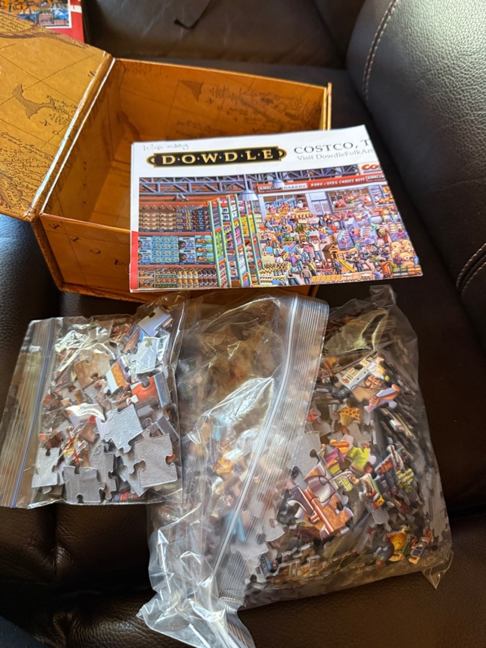 Bundle of 2 DOWDLE 1000-Piece Puzzles (Costco & Best of Canada) - Multicolor - Picture 4 of 4